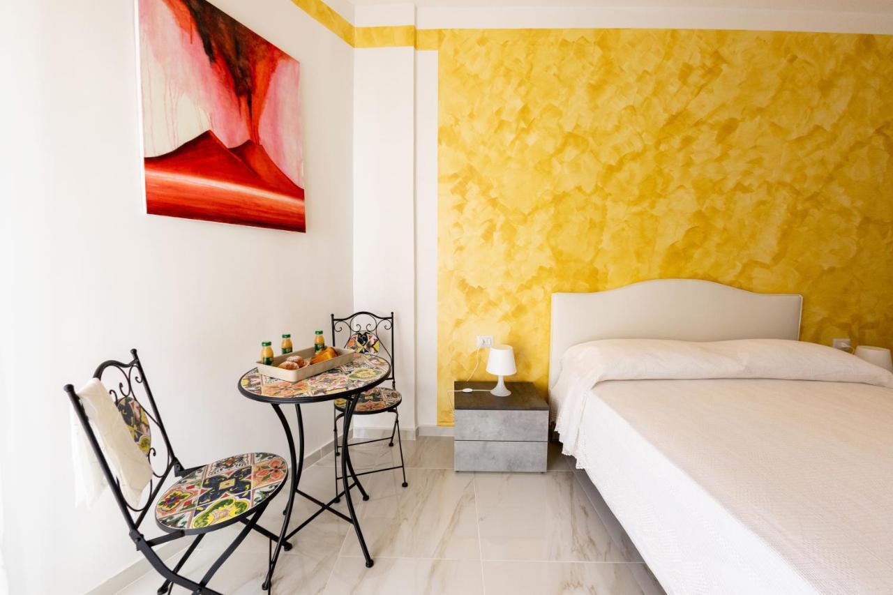 B&B Mary Sant'Elia Naples Exterior photo
