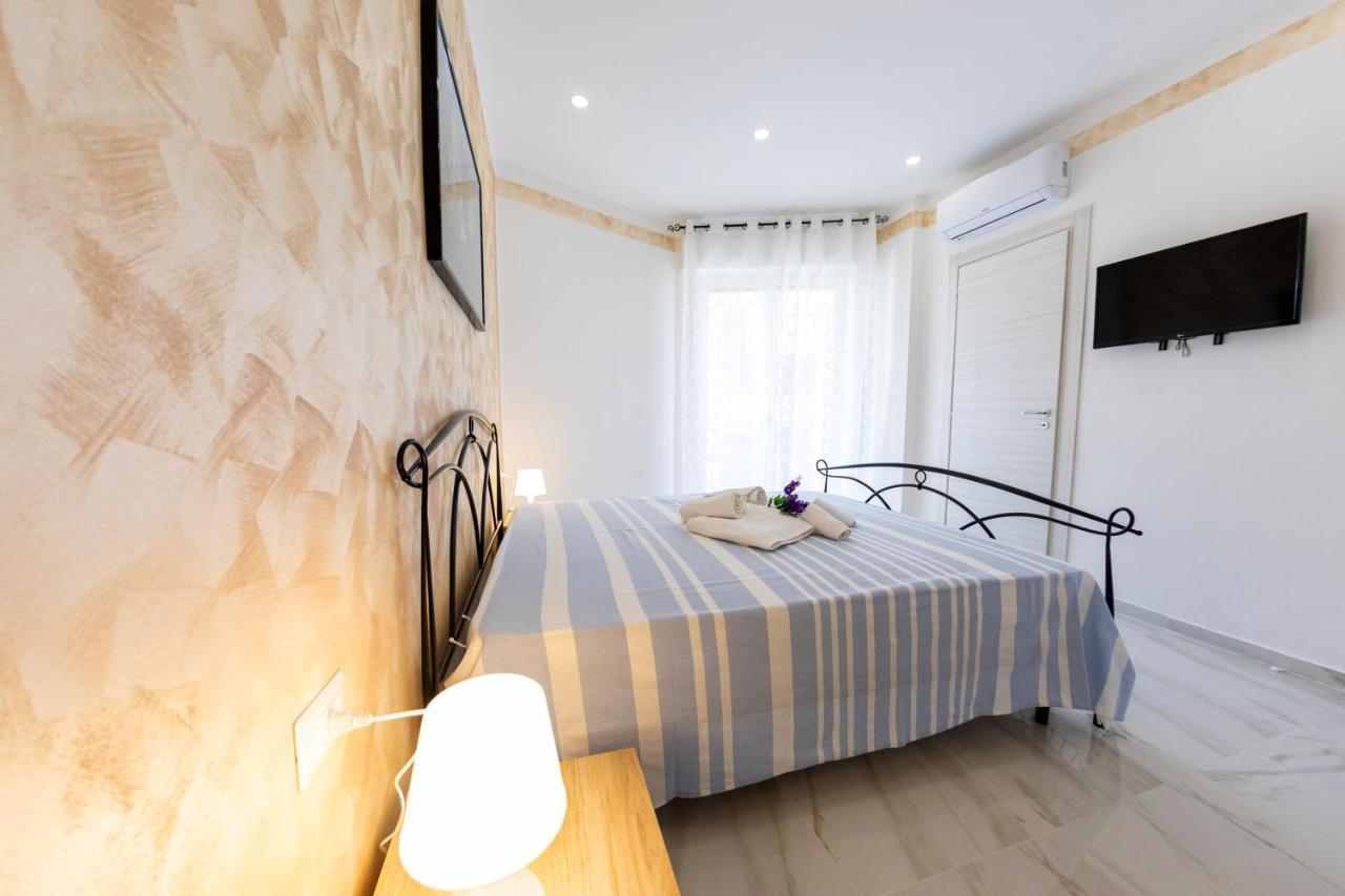 B&B Mary Sant'Elia Naples Exterior photo